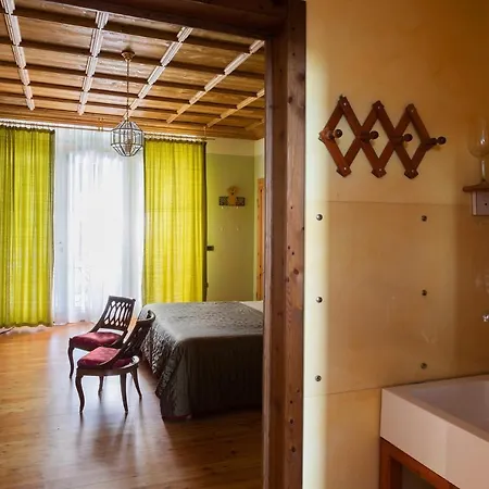 Tenuta Perusini Farm stay *