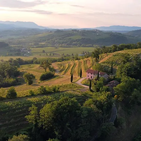 Tenuta Perusini Farm stay Corno di Rosazzo